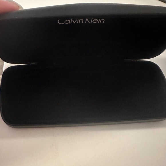 Calvin Klein Glasses Case - Picture 3 of 6